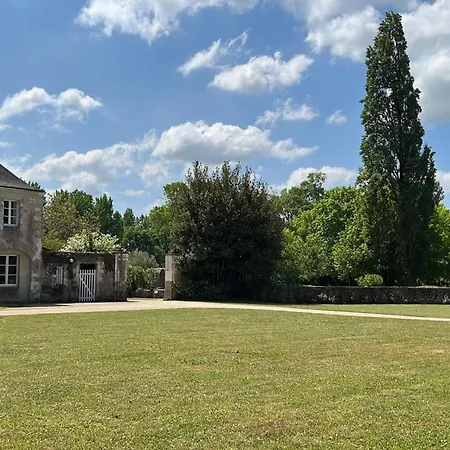 Chateau Chevreuil 펜션 Fresnay-en-Retz